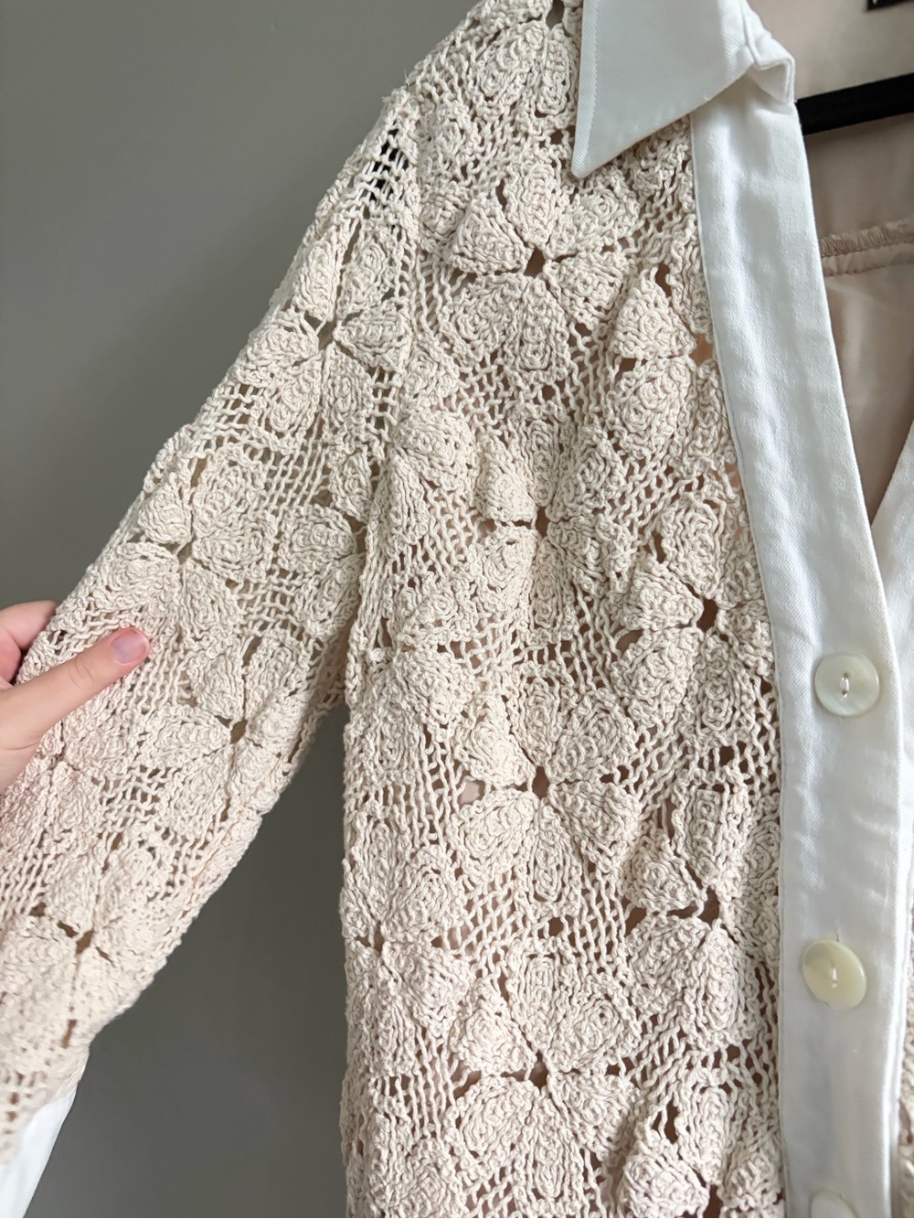 TUCKERNUCK Tan Crochet Collier Dress Small - Picture 7 of 9